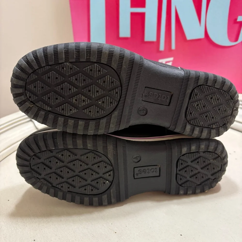 Totes Snow Boots 4 (Big Girl) Black White